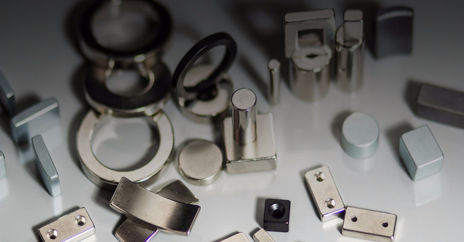 高性能磁性材料